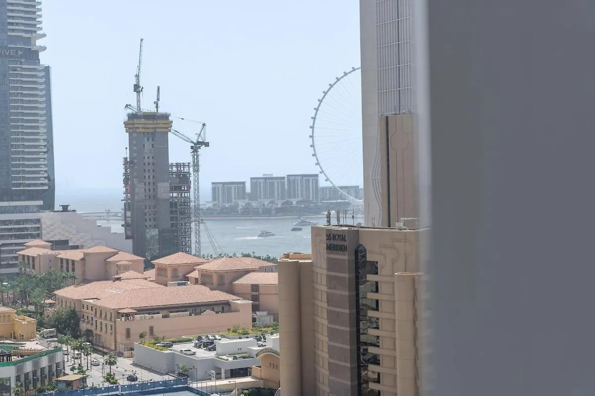 Charming Comfy 2-Bedroom Apartment In Dubai Marina