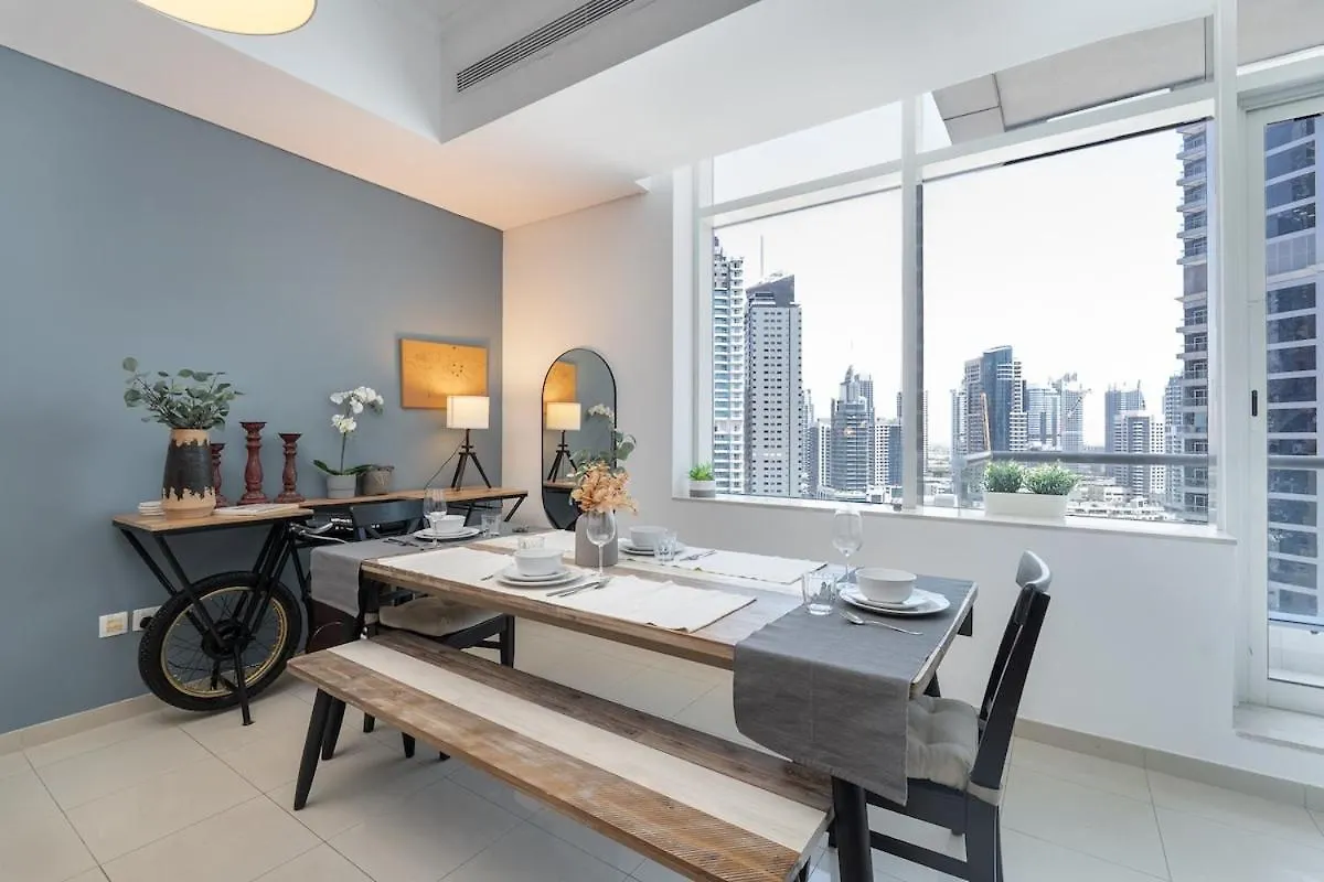 Charming Comfy 2-Bedroom Apartment In Dubai Marina ОАЭ