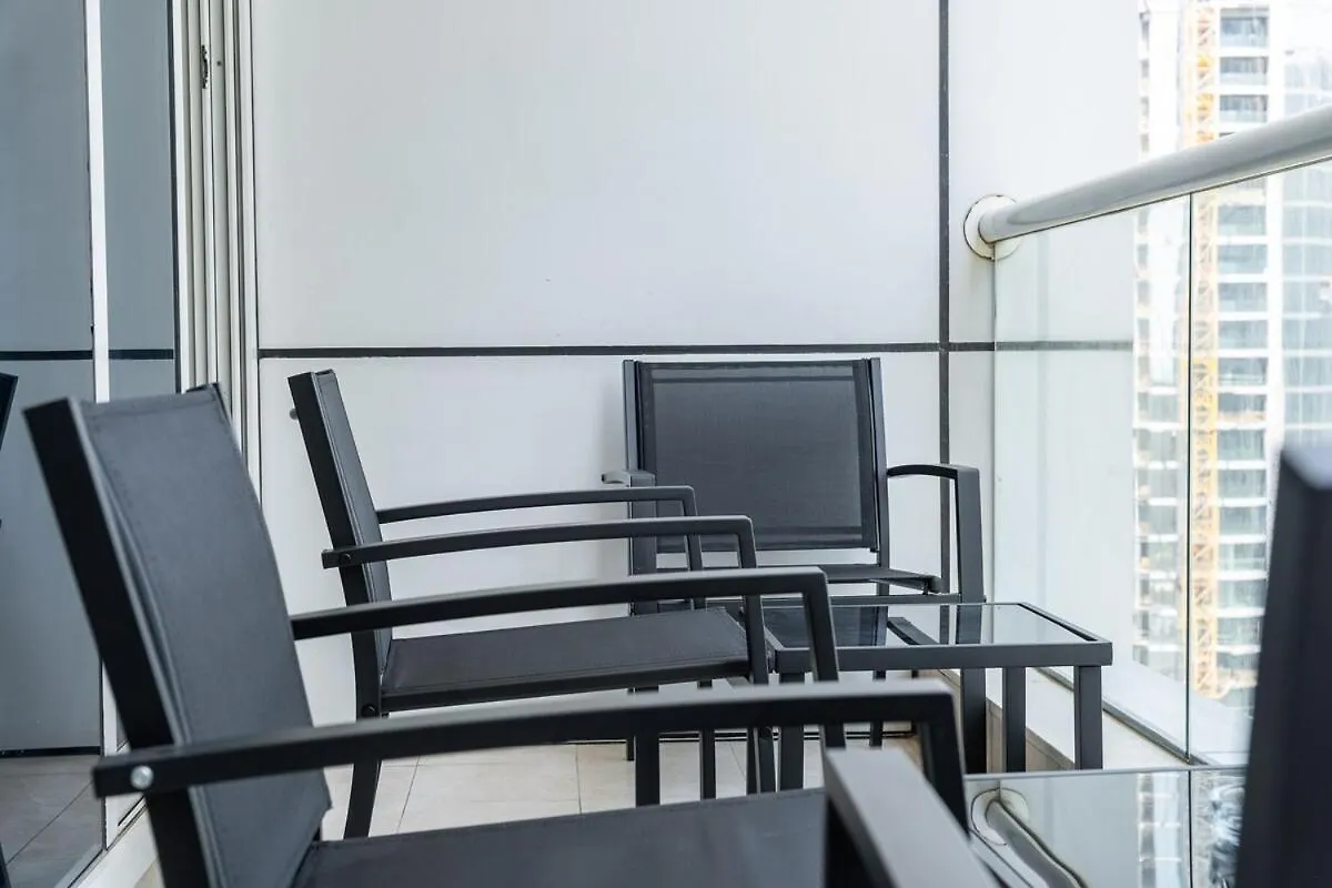 Charming Comfy 2-Bedroom Apartment In Dubai Marina 0*,