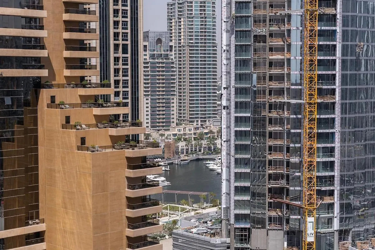 Charming Comfy 2-Bedroom Apartment In Dubai Marina