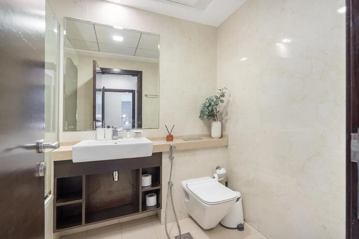 Charming Comfy 2-Bedroom Apartment In Dubai Marina