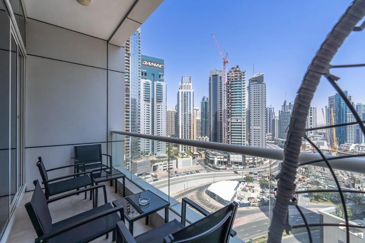 Charming Comfy 2-Bedroom Apartment In Dubai Marina