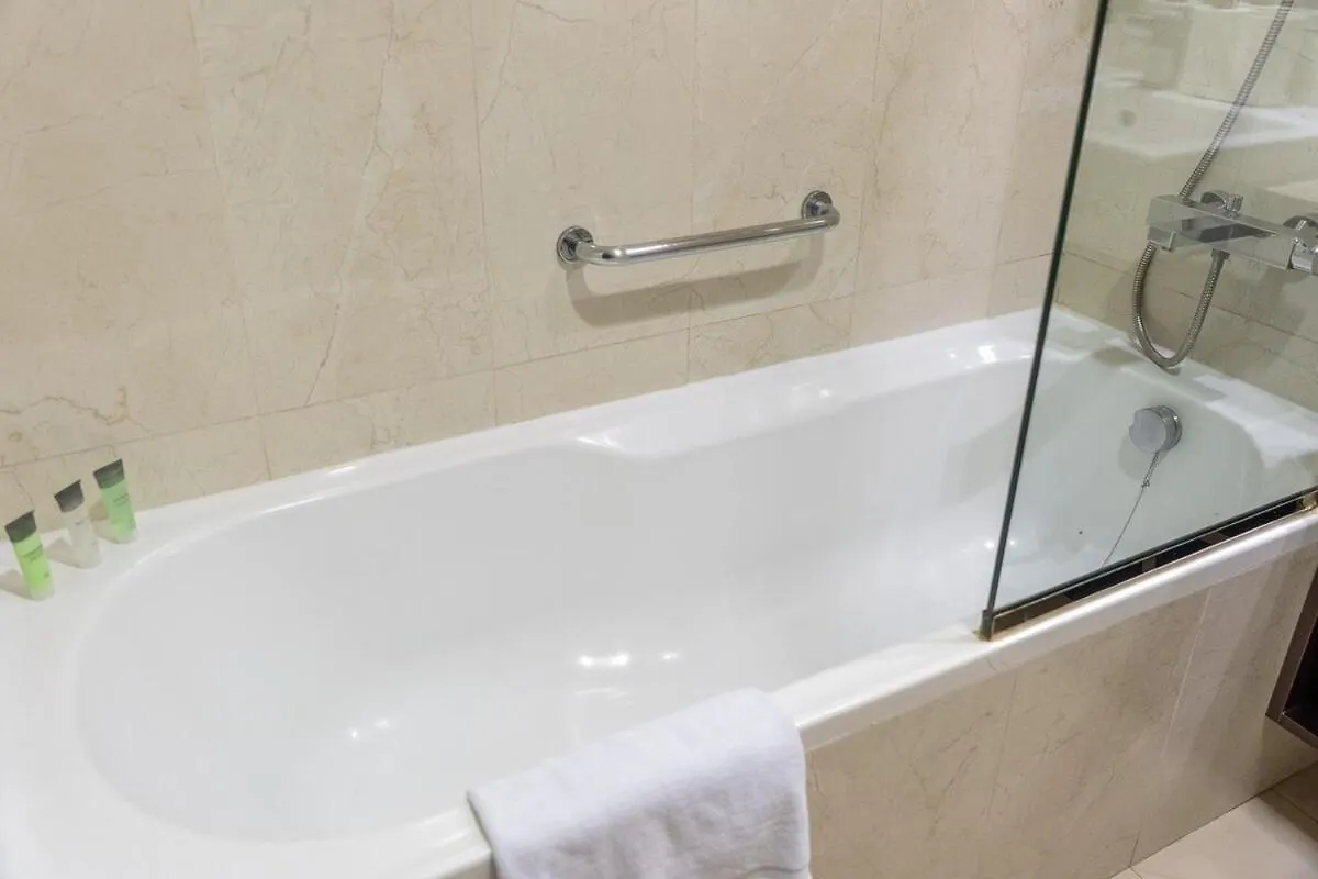 Charming Comfy 2-Bedroom Apartment In Dubai Marina