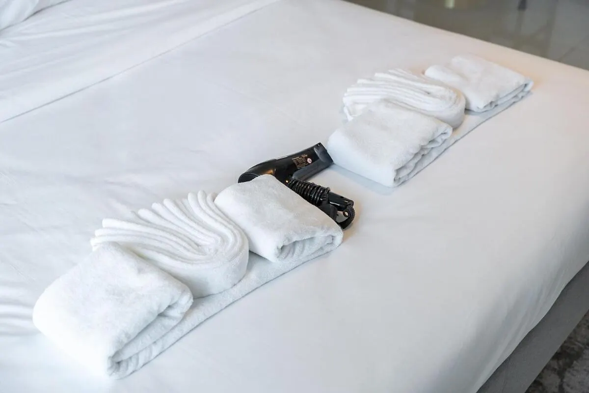Charming Comfy 2-Bedroom Apartment In Dubai Marina 0*,  United Arab Emirates