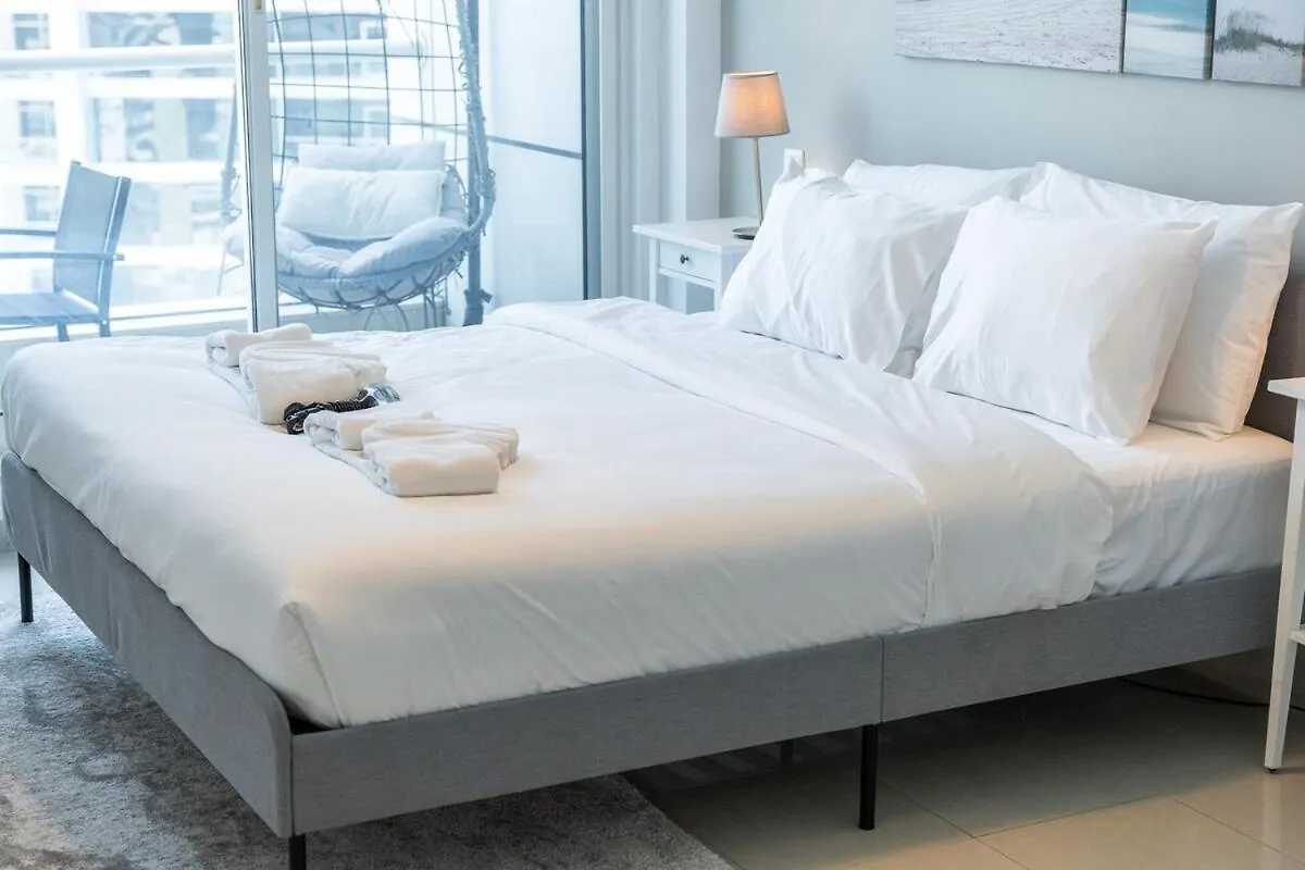 Charming Comfy 2-Bedroom Apartment In Dubai Marina
