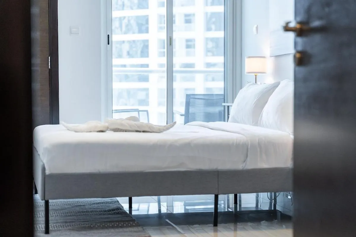Charming Comfy 2-Bedroom Apartment In Dubai Marina
